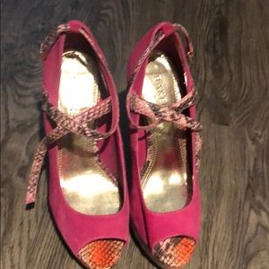 Pink platform heels size 7M. No box, worn twice.